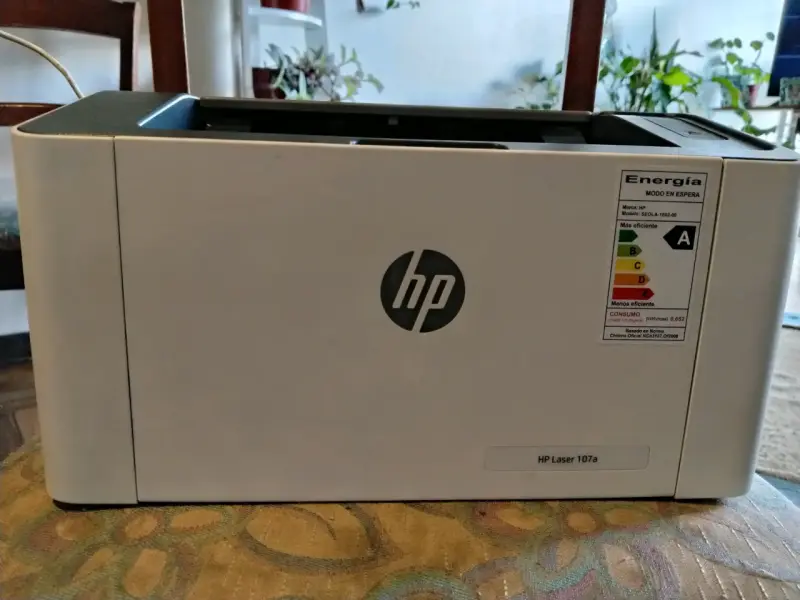 Impresora láser HP 107a en buen estado