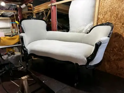 Servicio de restauracion y tapicería de muebles - miniatura 1