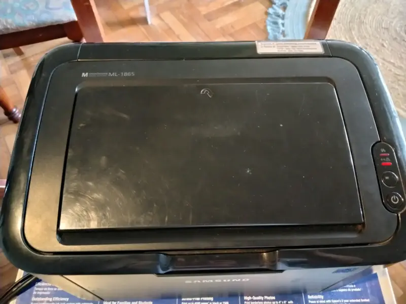 Impresora láser Samsung ML-1865 compacta - 3