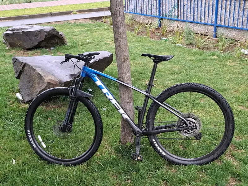 TREK MARLIN 8 - 3