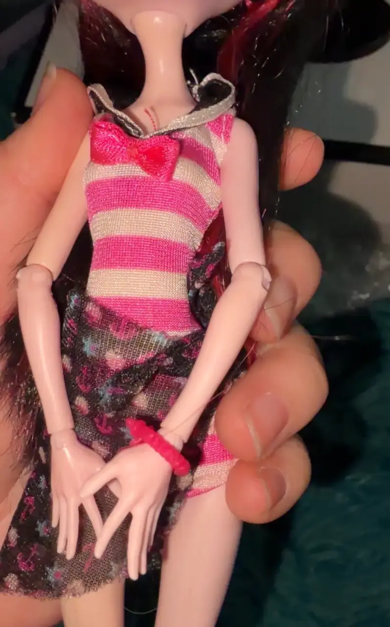 Draculaura Skull shores monster high - 3