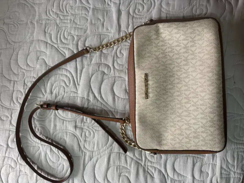 Mochila Michael Kors negra - 2