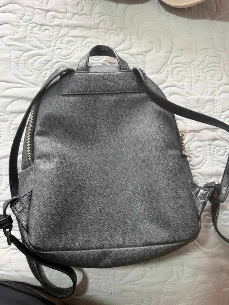 Mochila Michael Kors negra - 3
