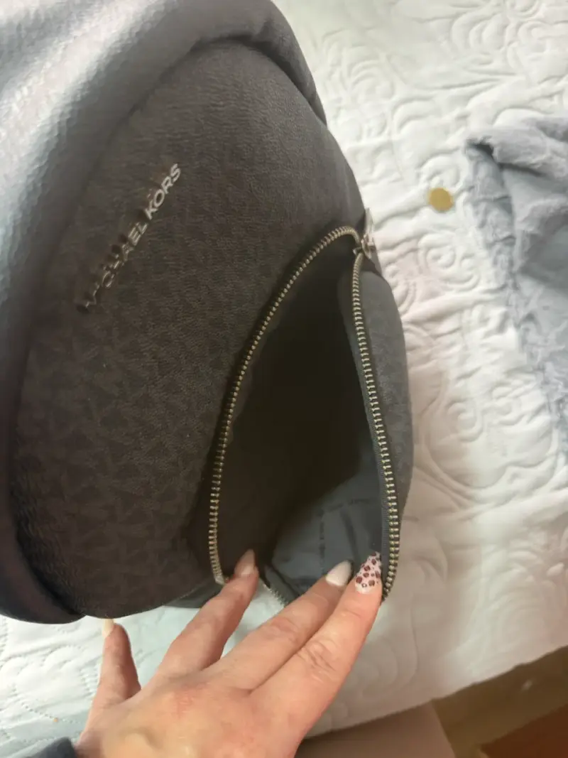Mochila Michael Kors negra - 4
