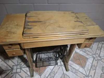 Máquina de Coser Antigua Alpex con Mueble - miniatura 3