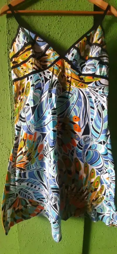 Vestido veraniego estampado colorido - miniatura 1