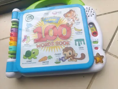 Libro interactivo LeapFrog 100 Words Book - miniatura 2