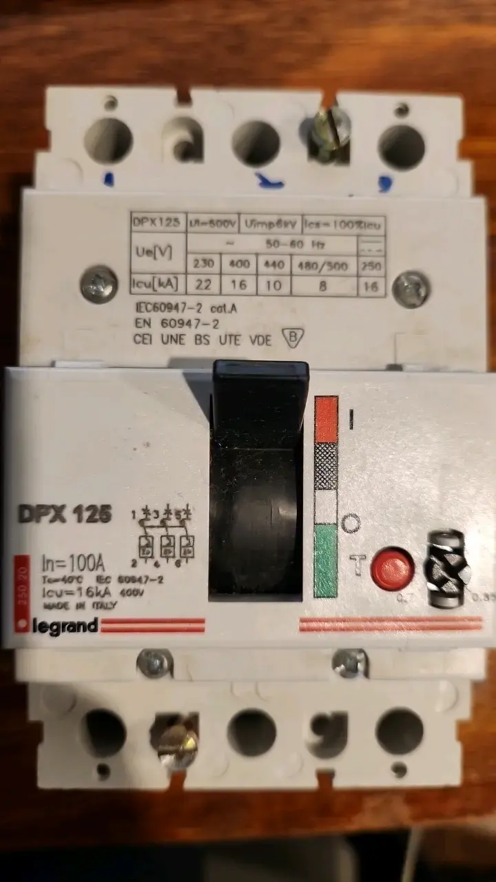 Interruptor automático Legrand DPX 125 100A