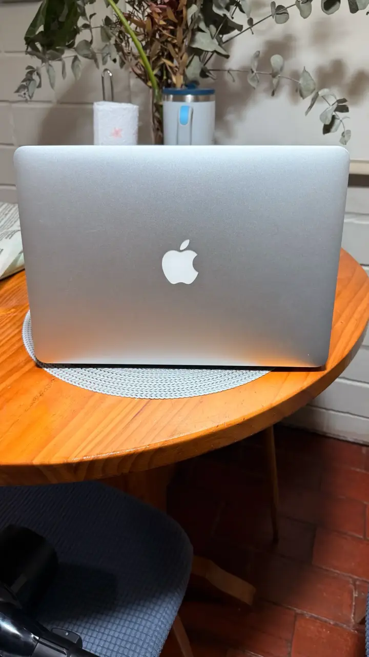 MacBook Air 13 pulgadas Intel Core i5 - 2