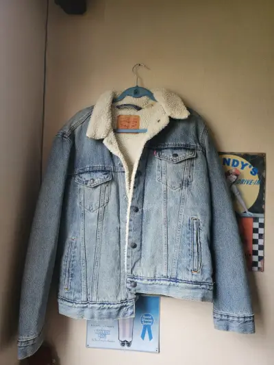 Chaqueta de mezclilla con forro de borrego Levi's - miniatura 1