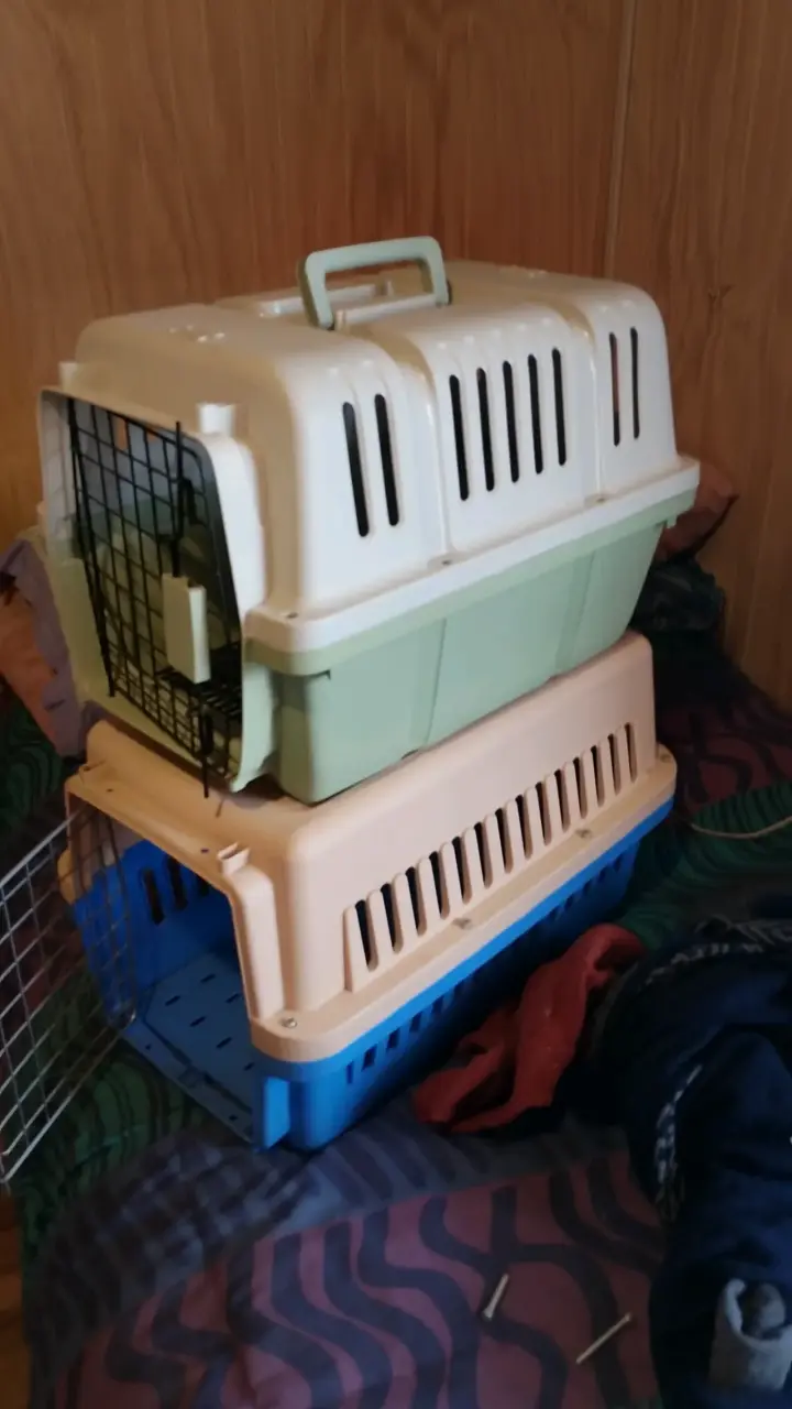 Jaulas de transporte para mascotas apilables - 1