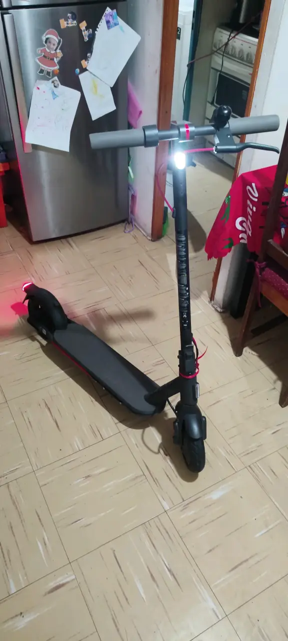 Scooter eléctrico plegable con luces LED Xiaomi - 2