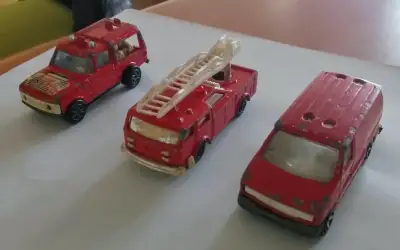 Lote Majorette Bomberos Land Rover Ford - miniatura 1