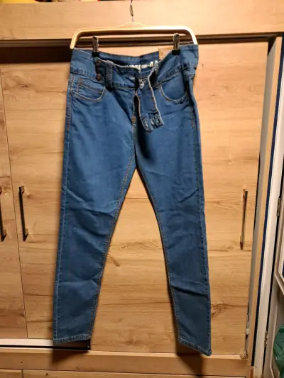 Jeans de mezclilla azul para mujer talla 44 - miniatura 1