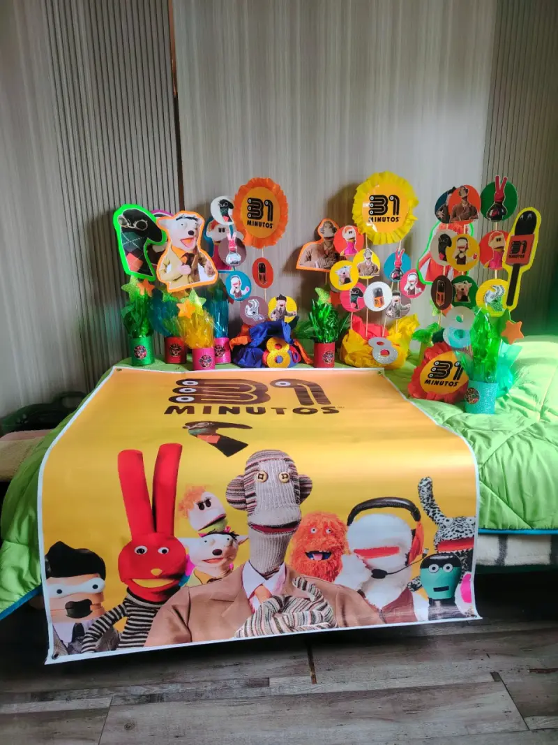 Decoración de fiesta temática 31 Minutos - 2