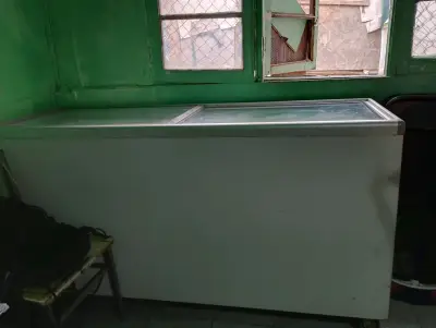 Congelador horizontal en buen estado conversable - miniatura 1