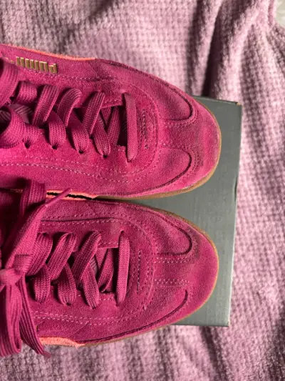 Zapatillas deportivas rosas Puma de gamuza - miniatura 1
