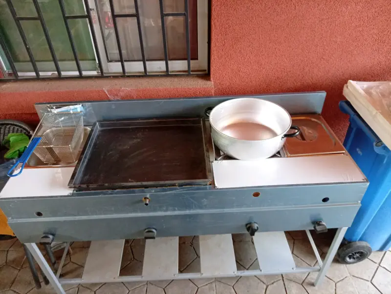 Cocina 4 en 1 plancha y freidora fogón y vaporera - 2