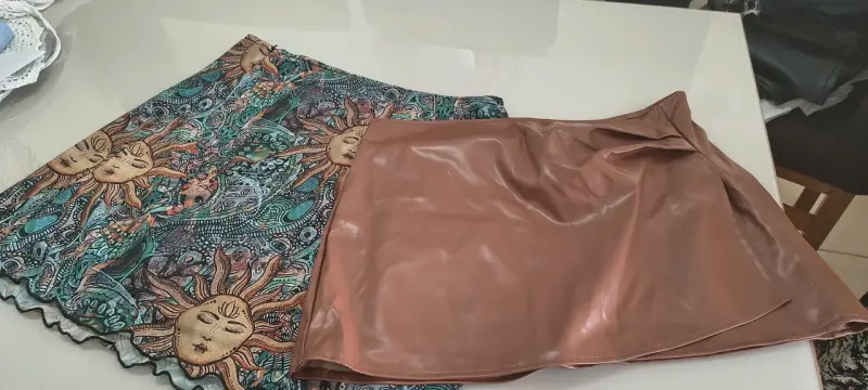 Lote de ropa variada para mujer en buen estado - 4