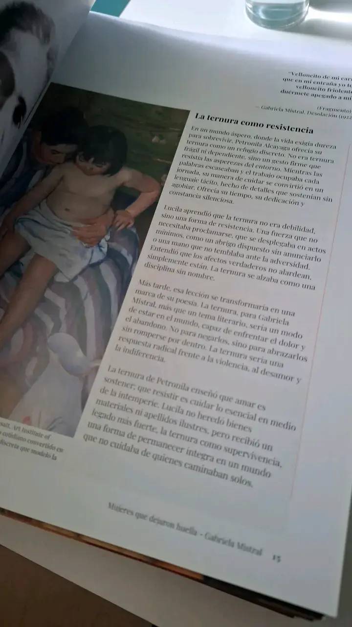 Libro Mujeres que Dejaron Huella Gabriela Mistral - 2