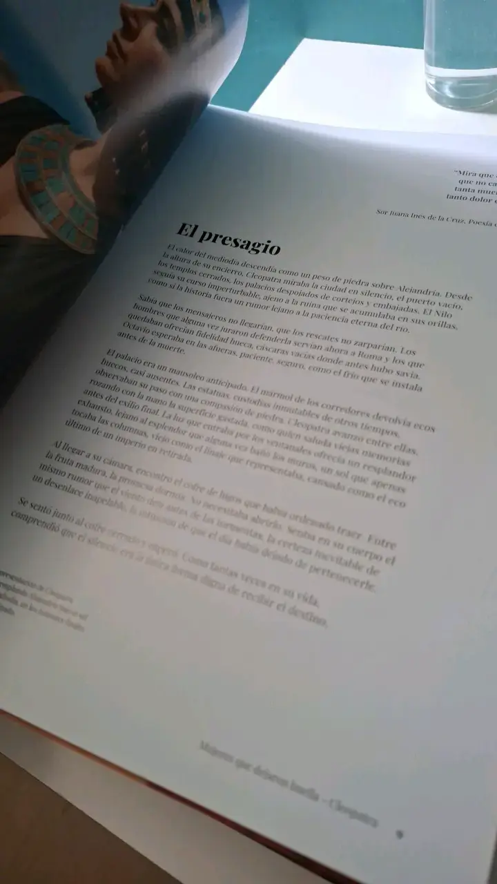 Libro Mujeres que Dejaron Huella Cleopatra - 2