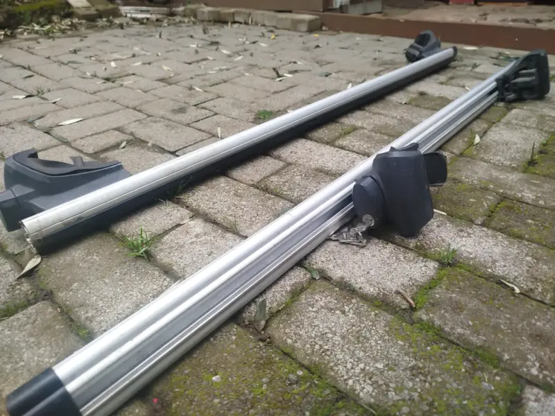 Barras portaequipaje de techo con llave - 2