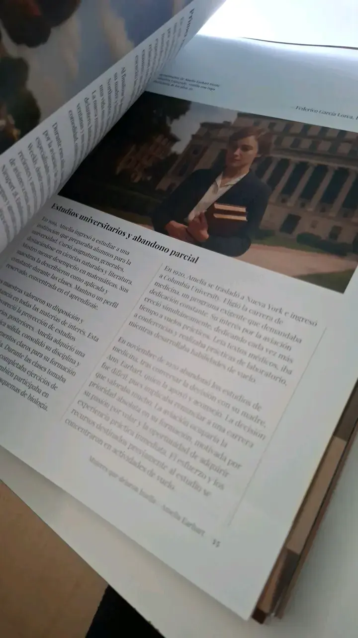 Libro Mujeres que Dejaron Huella Amelia Earhart - 2
