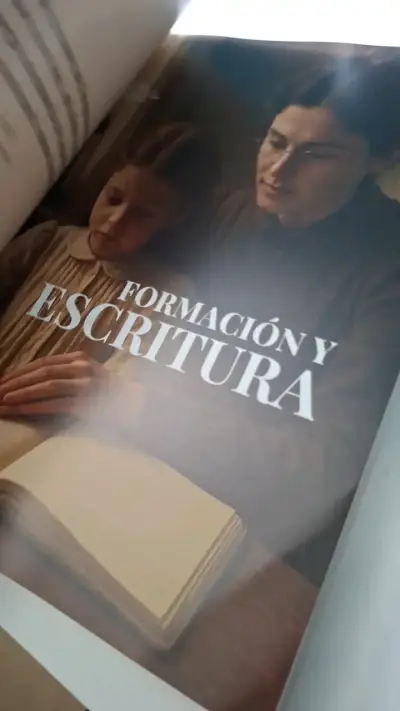 Libro Mujeres que Dejaron Huella Helen Keller - miniatura 2