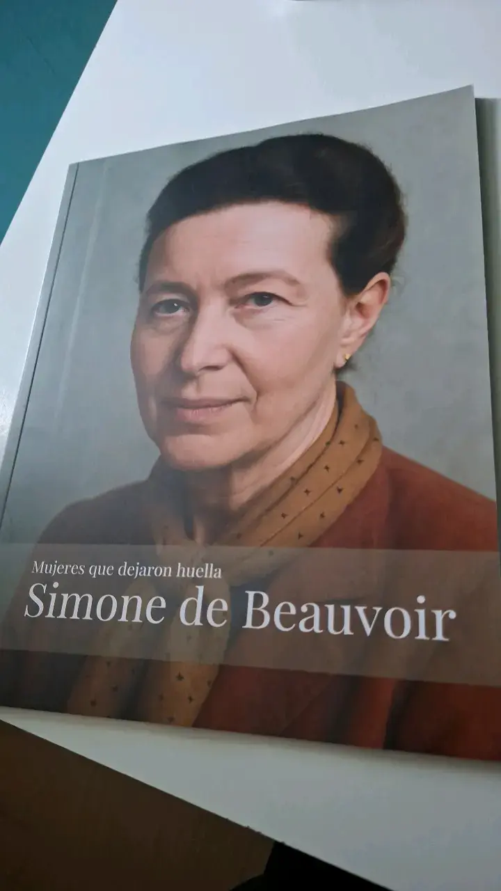 Mujeres que Dejaron Huella Simone de Beauvoir - 1