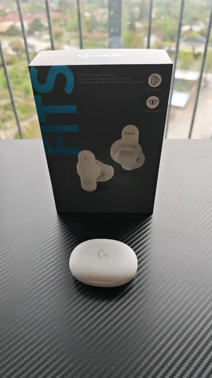 Audífonos inalámbricos Logitech G Fits para gaming - 1