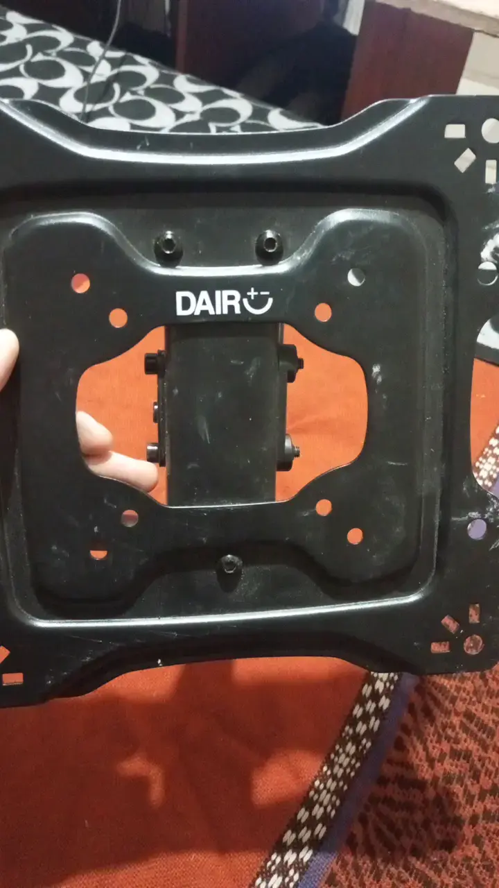 Soporte de Pared para TV Dair Ajustable - 1