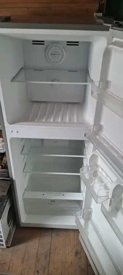 Refrigerador Mademsa de acero inoxidable - miniatura 3