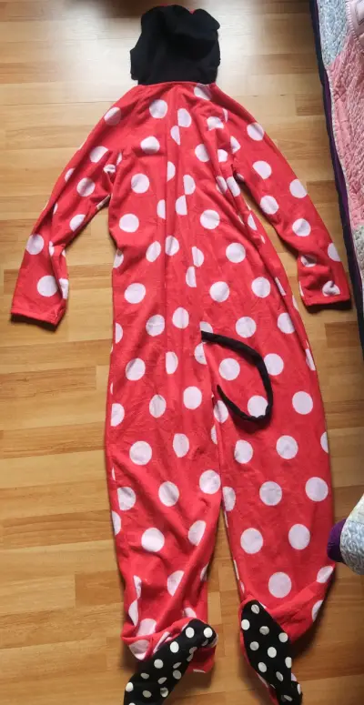Pijama enterizo Minnie Mouse rojo con lunares - miniatura 4