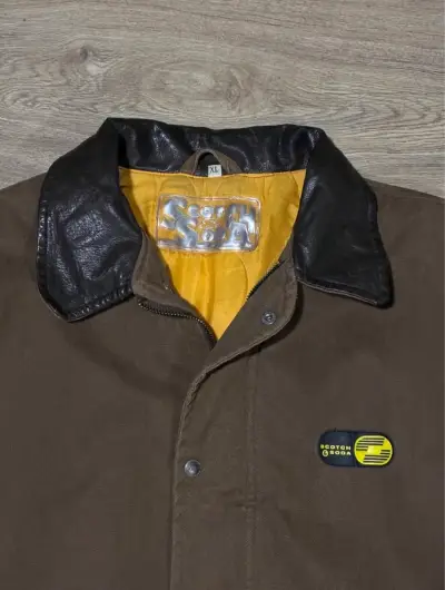 Chaqueta marrón - miniatura 4