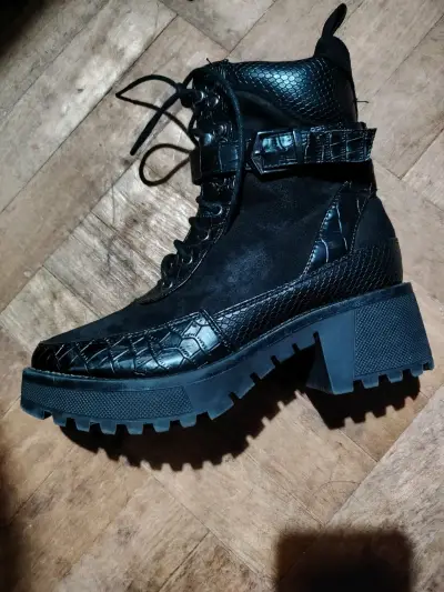 Botines negros de cuero con plataforma - miniatura 2