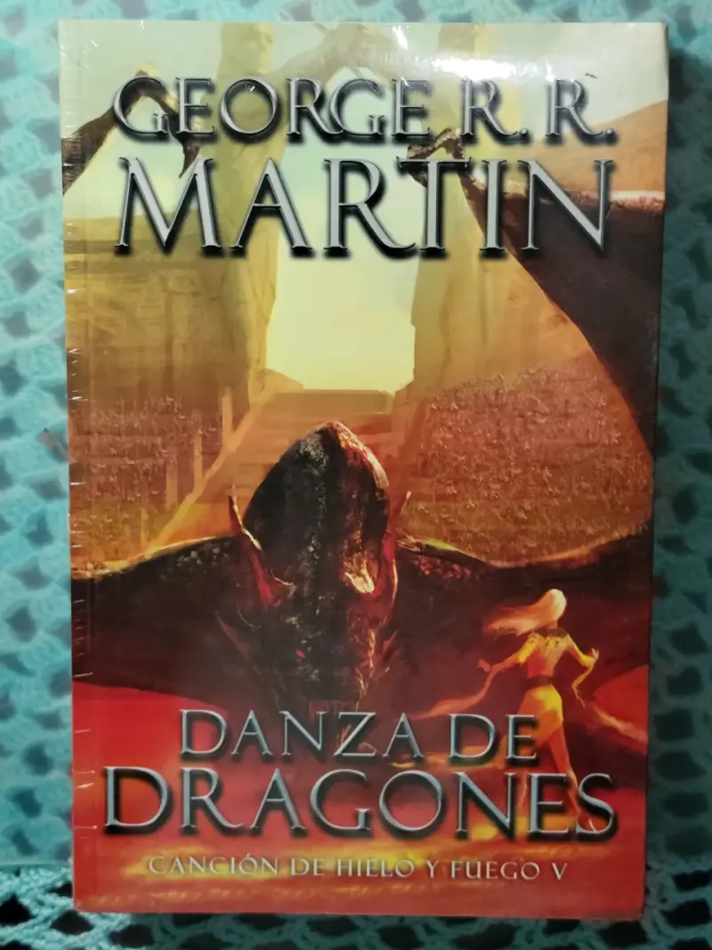 Libro Danza de Dragones de George R.R. Martin