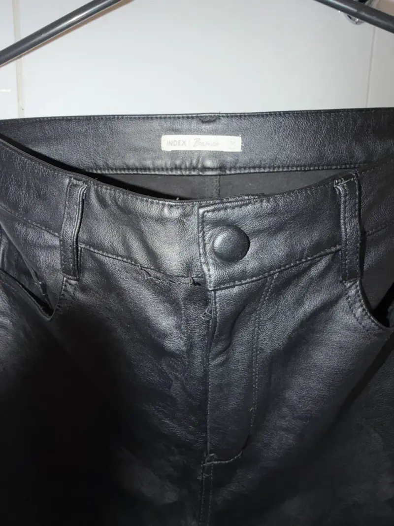 Pantalones de cuero sintético negro Index - 2