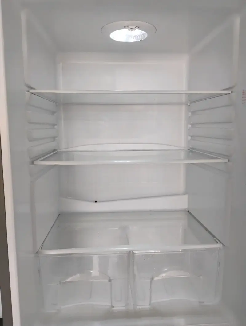Refrigerador Mademsa de acero inoxidable - 4