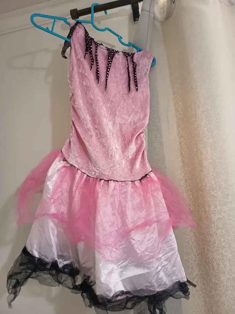 Disfraz de niña rosa con detalles negros - 2