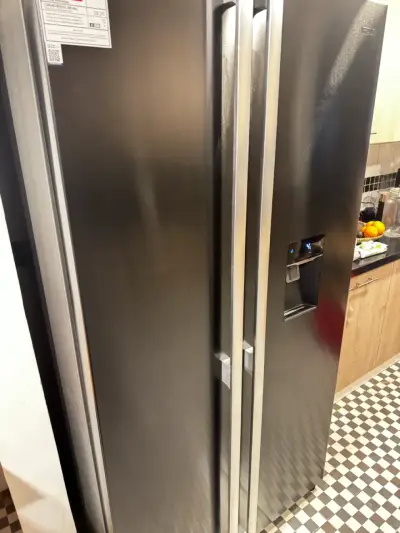 Refrigerador Side by Side con Dispensador de Agua - miniatura 1