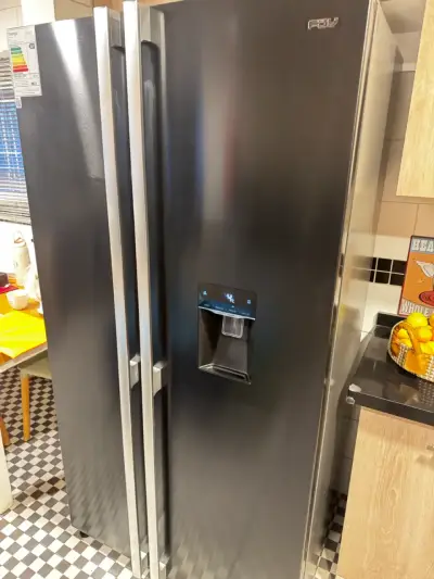 Refrigerador Side by Side con Dispensador de Agua - miniatura 3
