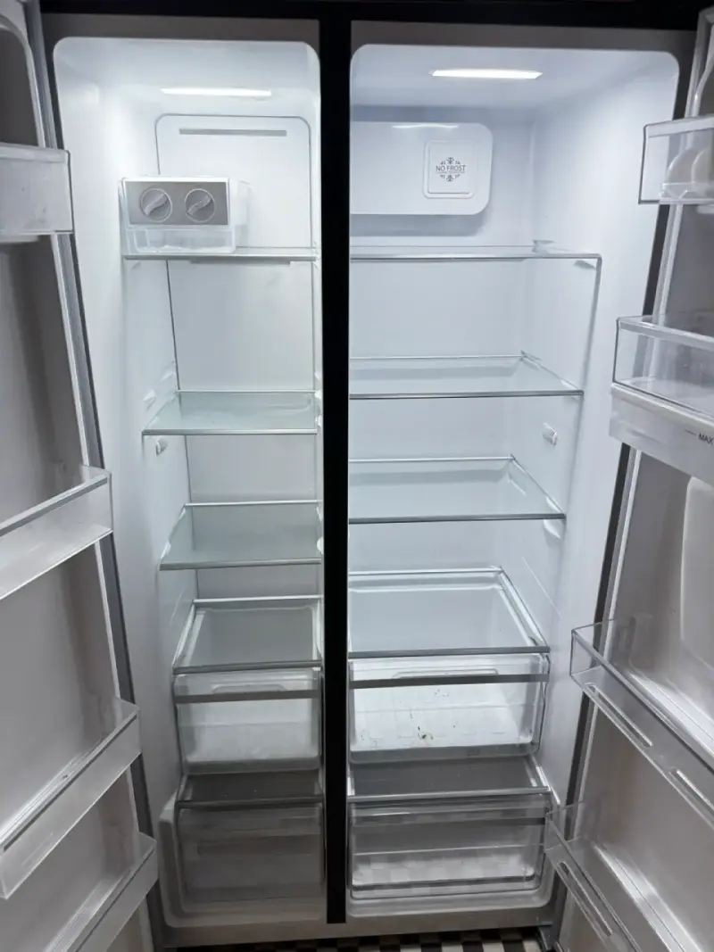 Refrigerador Side by Side con Dispensador de Agua - 5