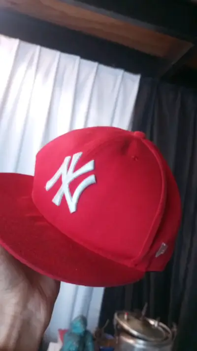 Gorra roja New Era NY ajustable - miniatura 1