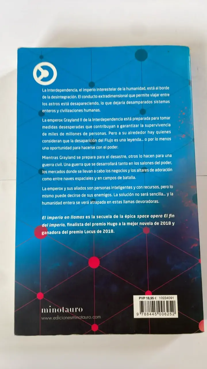 Libro 'El Imperio en Llamas' de John Scalzi - 2