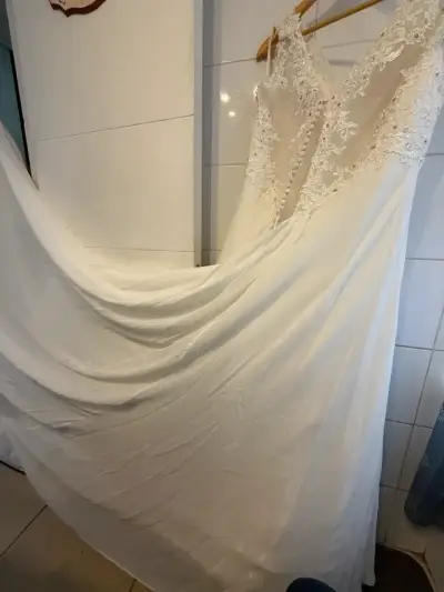 Vestido de novia - miniatura 5