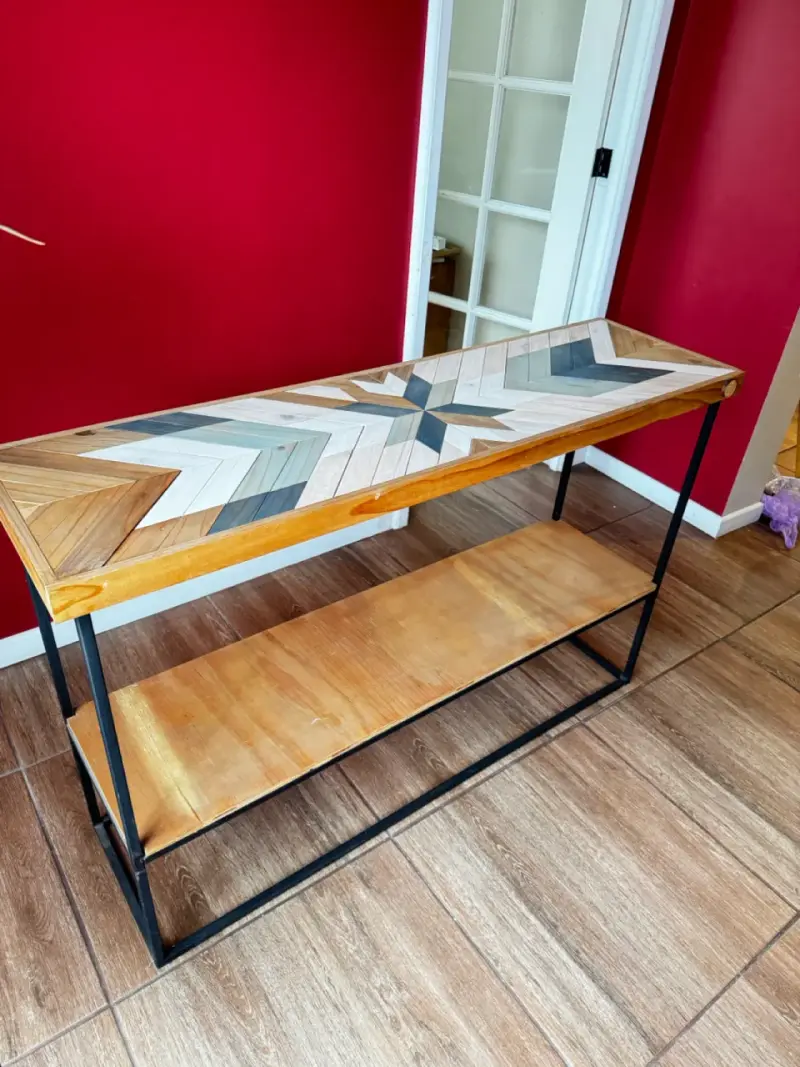 Arrimo madera con diseño geométrico - 3