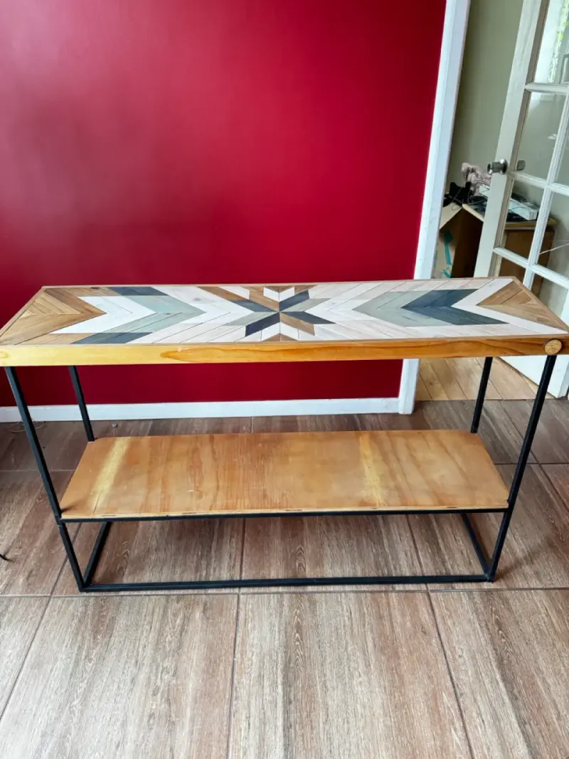 Arrimo madera con diseño geométrico - 4