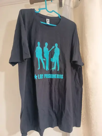 Polera negra Los Prisioneros talla 2XL - miniatura 1
