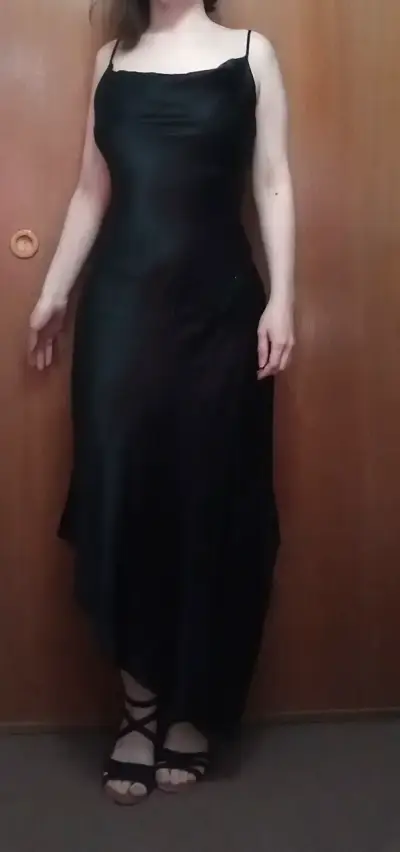 Vestido largo negro - miniatura 1