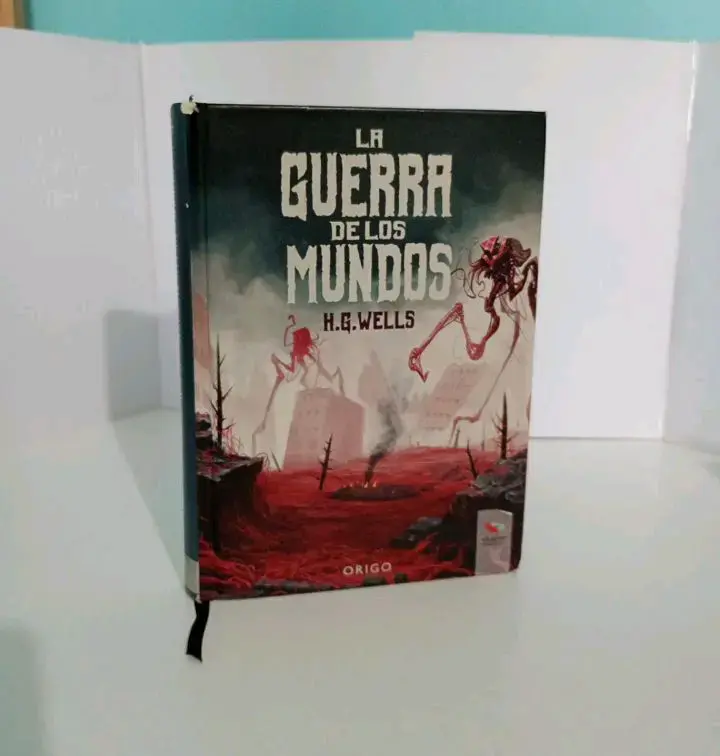 Libro 'La Guerra de los Mundos' de H.G. Wells - 1
